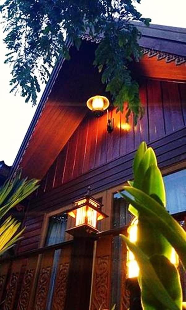 Baifern Homestay Ayutthaya Bagian luar foto