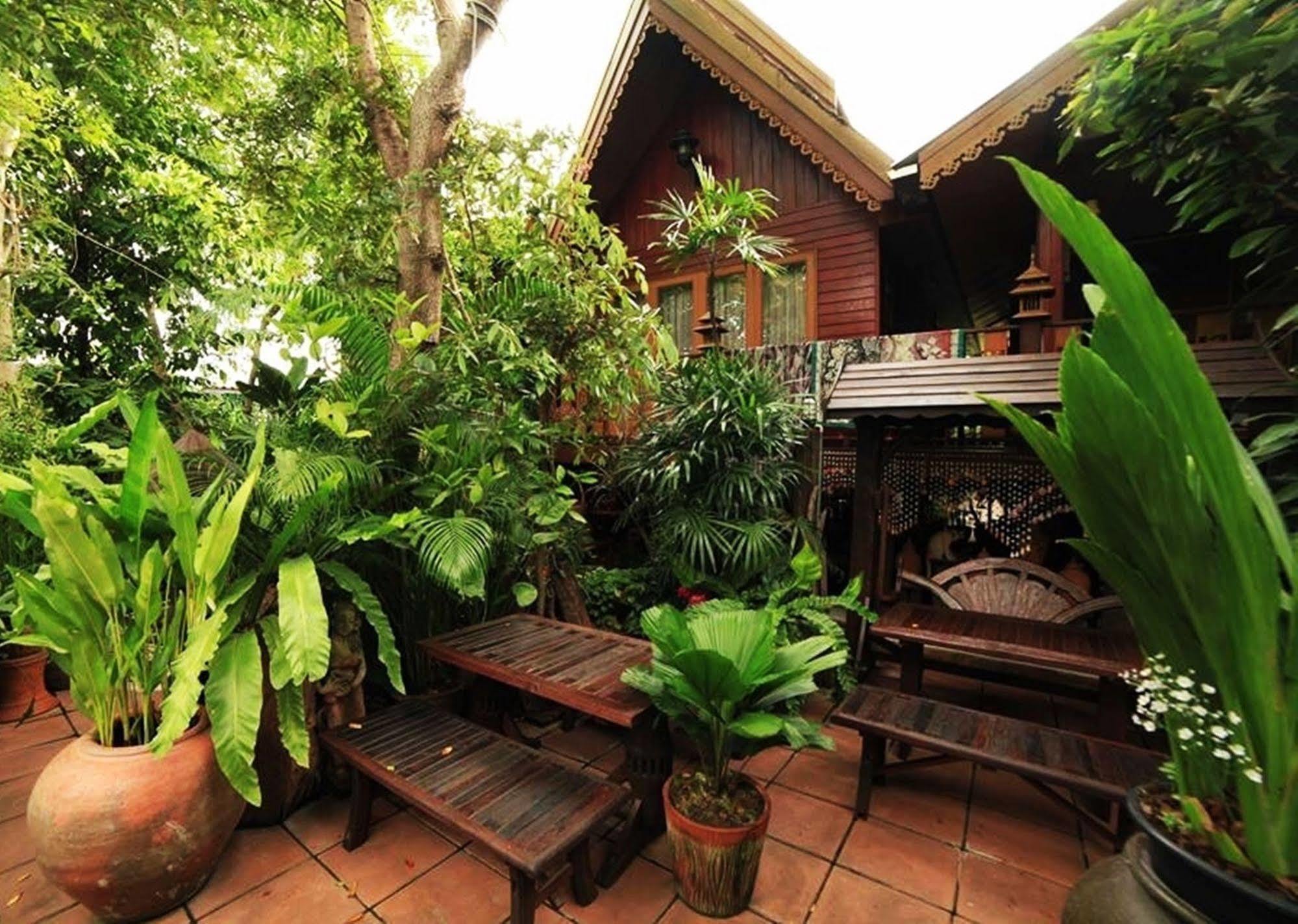 Baifern Homestay Ayutthaya Bagian luar foto